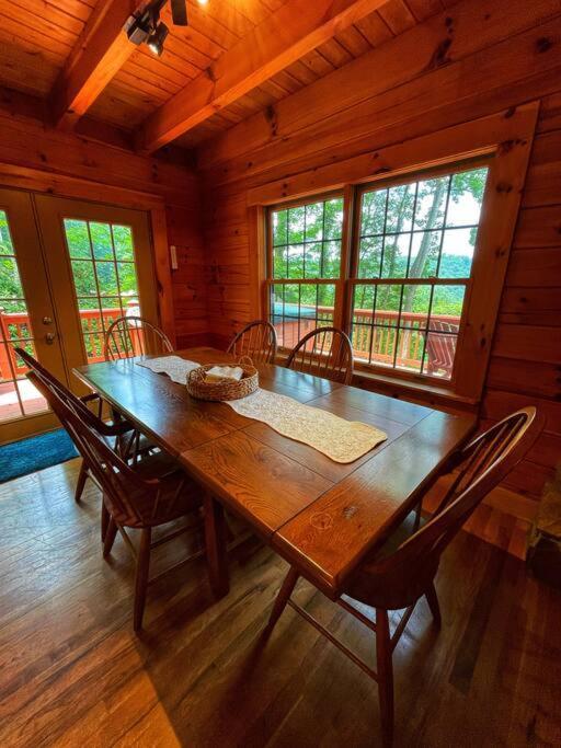 Smokey Mountain Retreat Waynesville
