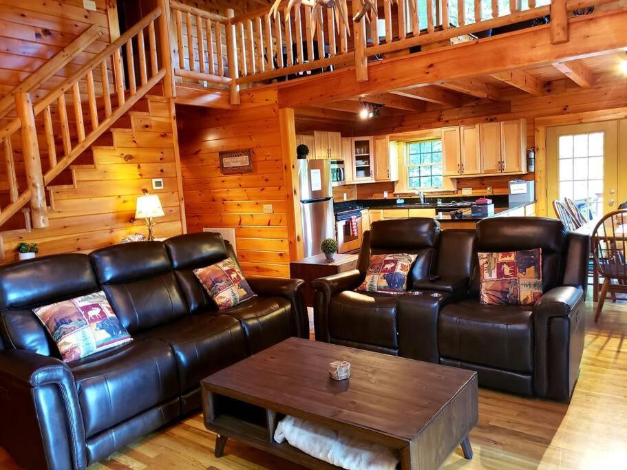 Smokey Mountain Retreat Holiday home Waynesville